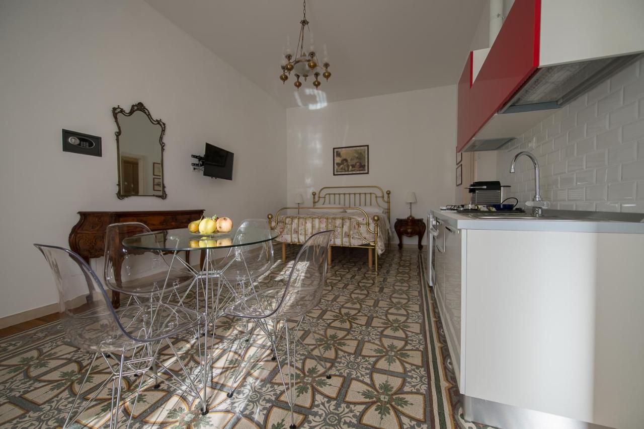 Ai Cappuccini Guest House Noicattaro Exteriör bild